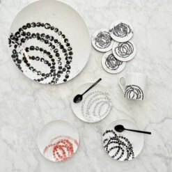 Plat En Porcelaine « Rose Du Louvre » - Jean-Michel Othoniel 5 Plat En Porcelaine « Rose Du Louvre » - Jean-Michel Othoniel -Domicile Art Magasin 81884 xl